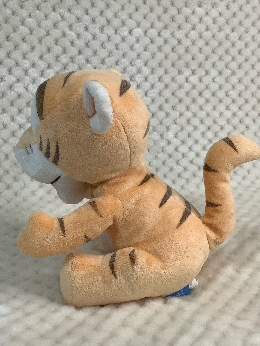 Disney Baby Plush Tigger Tiger Blankets and Beyond Stuffed Animal Toy - Picture 4 of 16